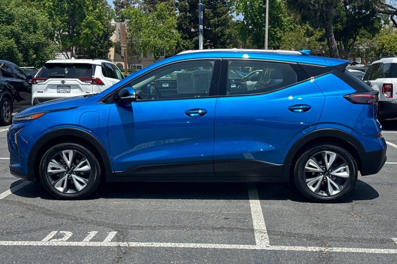 Chevrolet Bolt EUV Vehicle Full-screen Gallery Image 07