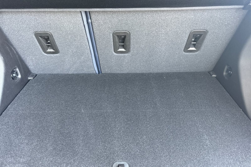 Chevrolet Bolt EUV Vehicle Full-screen Gallery Image 15