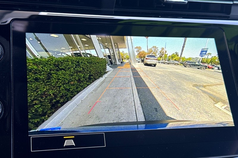 Chevrolet Bolt EUV Vehicle Full-screen Gallery Image 19