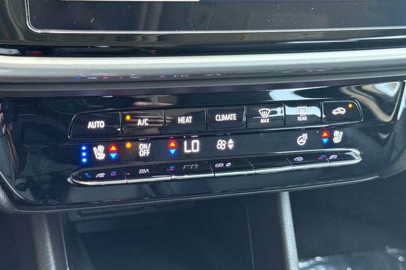 Chevrolet Bolt EUV Vehicle Full-screen Gallery Image 20