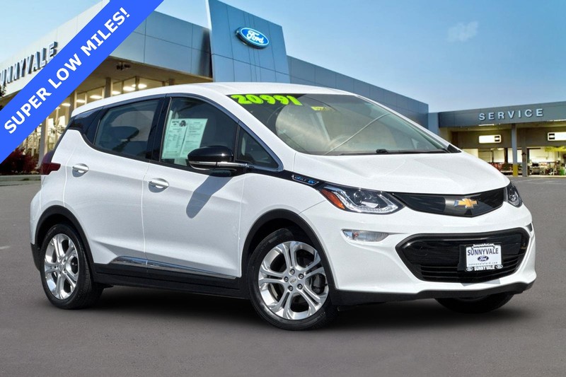 Chevrolet Bolt EV Vehicle Full-screen Gallery Image 02