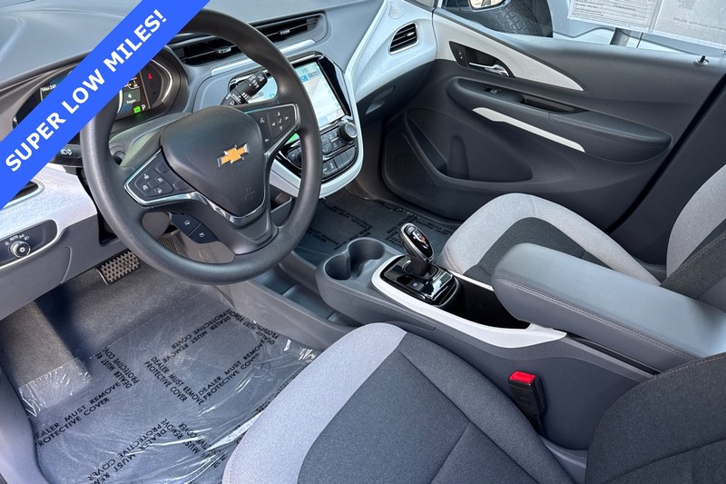 Chevrolet Bolt EV Vehicle Full-screen Gallery Image 10