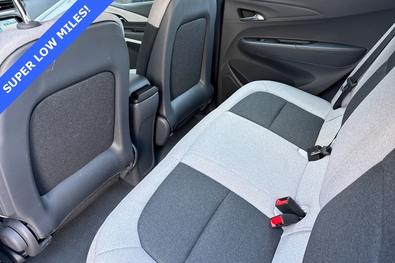Chevrolet Bolt EV Vehicle Full-screen Gallery Image 12