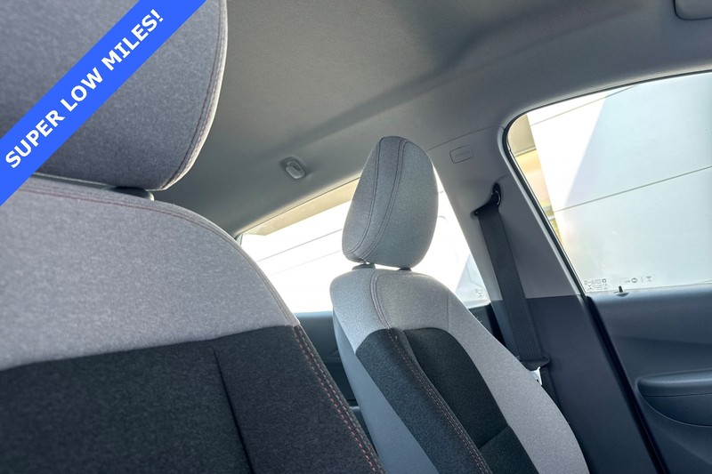 Chevrolet Bolt EV Vehicle Full-screen Gallery Image 17