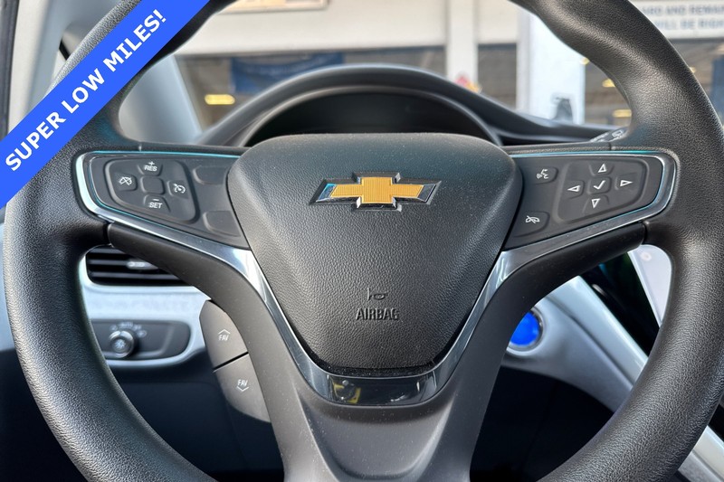 Chevrolet Bolt EV Vehicle Full-screen Gallery Image 22
