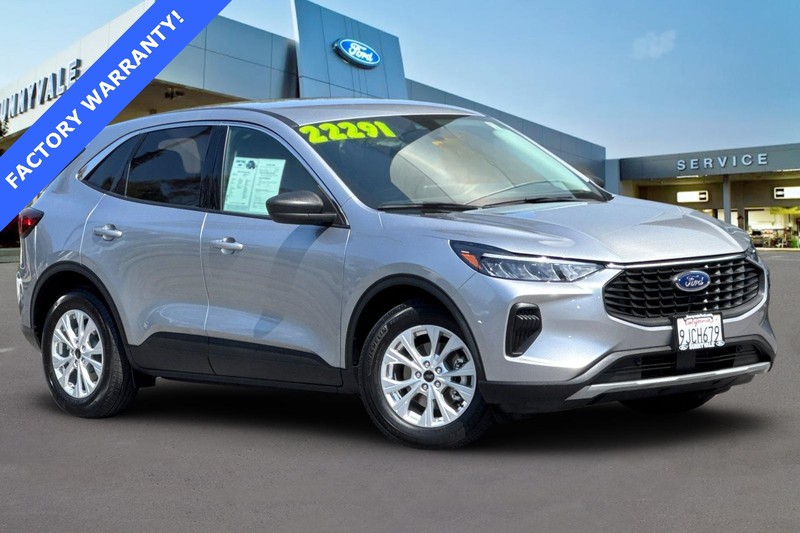 Ford Escape Vehicle Full-screen Gallery Image 02