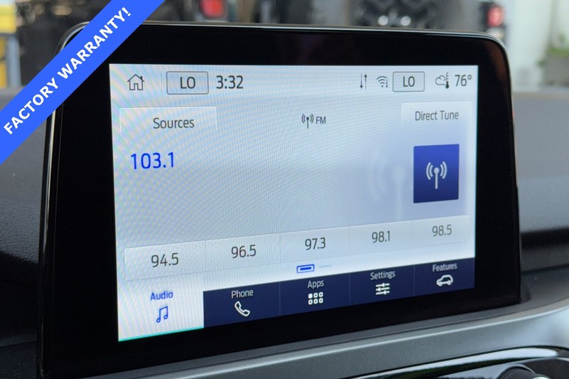 Ford Escape Vehicle Full-screen Gallery Image 18