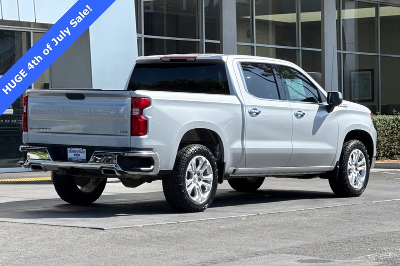 Chevrolet Silverado 1500 Vehicle Full-screen Gallery Image 04