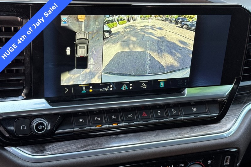 Chevrolet Silverado 1500 Vehicle Full-screen Gallery Image 19