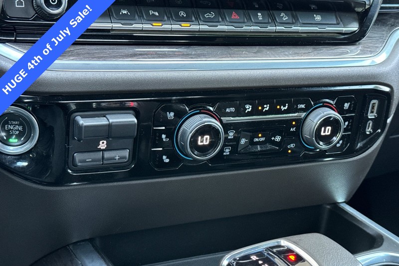 Chevrolet Silverado 1500 Vehicle Full-screen Gallery Image 20