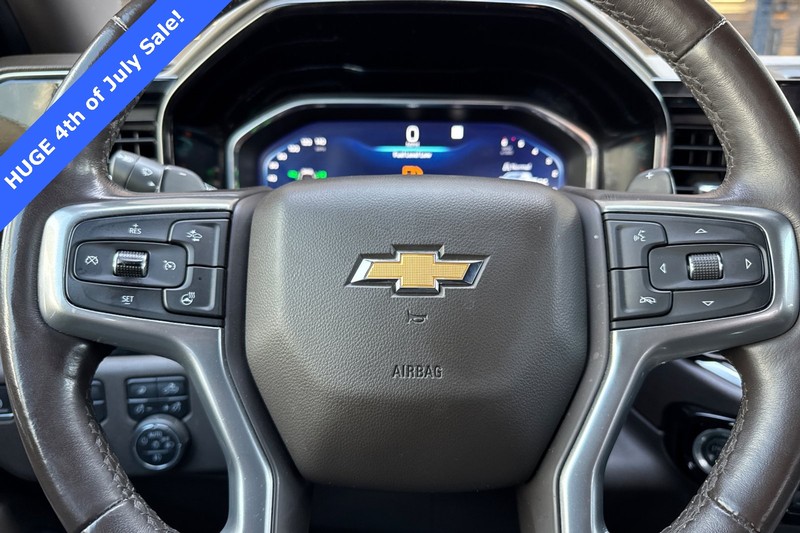 Chevrolet Silverado 1500 Vehicle Full-screen Gallery Image 23