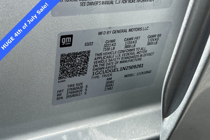 Chevrolet Silverado 1500 Vehicle Full-screen Gallery Image 28