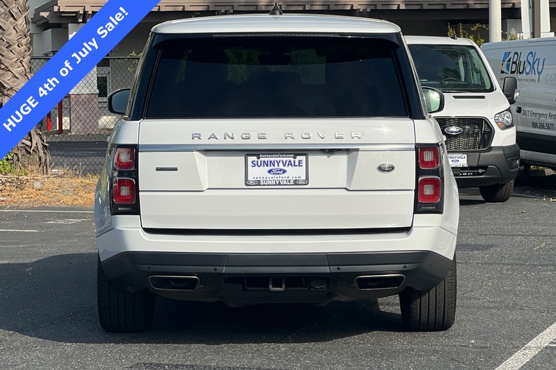 Land Rover Range Rover Vehicle Full-screen Gallery Image 05