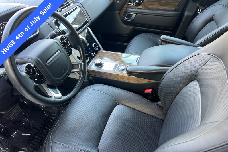 Land Rover Range Rover Vehicle Full-screen Gallery Image 10