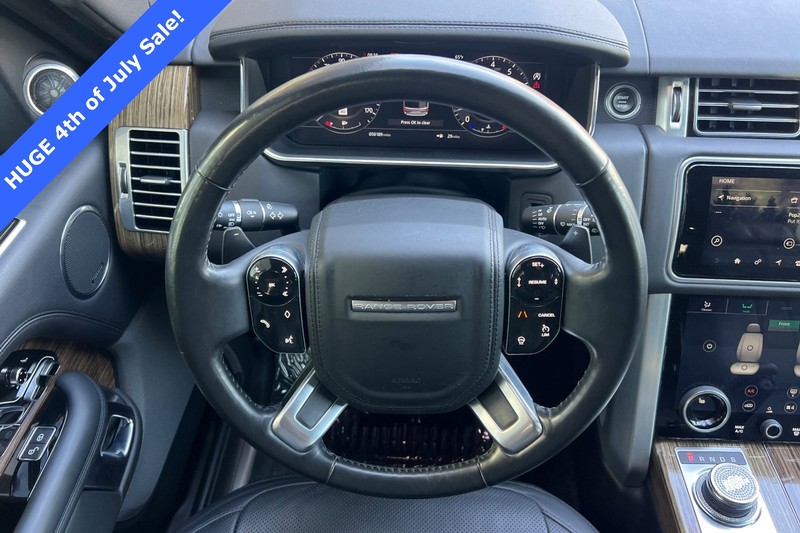 Land Rover Range Rover Vehicle Full-screen Gallery Image 14