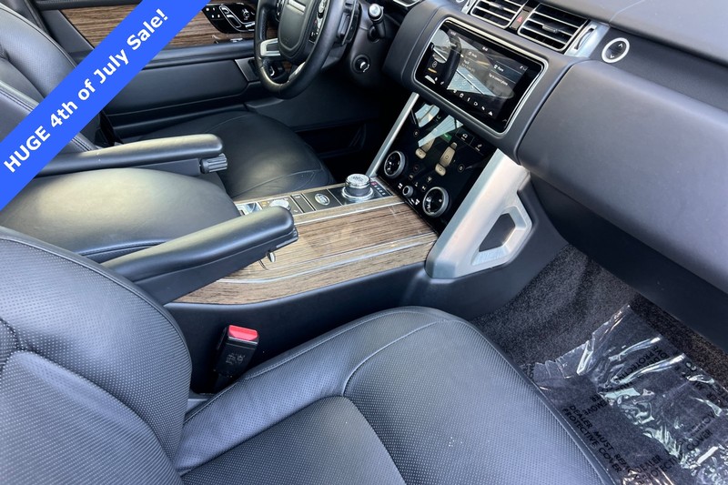 Land Rover Range Rover Vehicle Full-screen Gallery Image 16