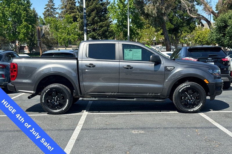 Ford Ranger Vehicle Full-screen Gallery Image 03