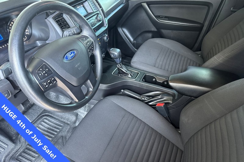 Ford Ranger Vehicle Full-screen Gallery Image 11