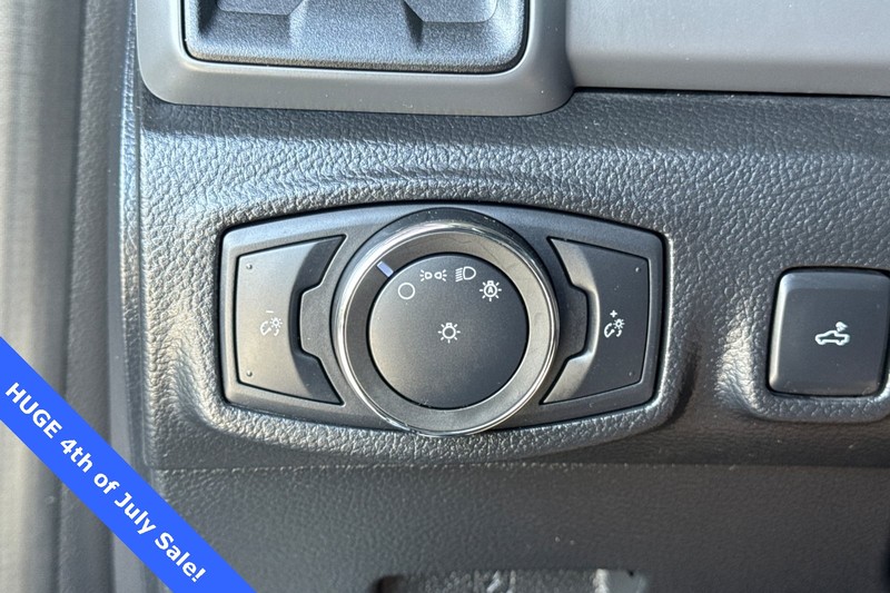 Ford Ranger Vehicle Full-screen Gallery Image 27