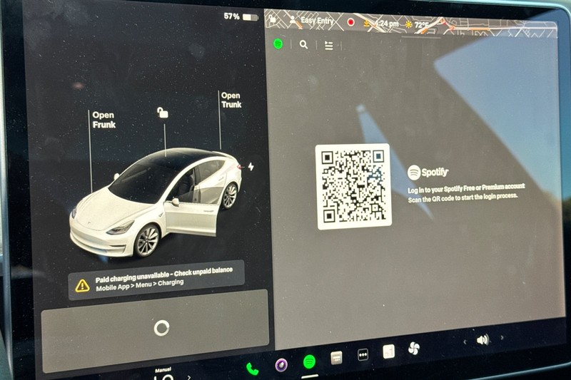 Tesla Model 3 Vehicle Full-screen Gallery Image 17