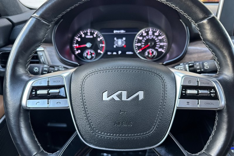 Kia Telluride Vehicle Full-screen Gallery Image 25