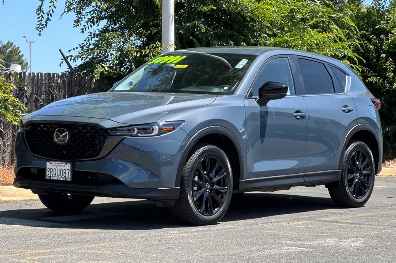 Mazda CX-5 Vehicle Full-screen Gallery Image 08