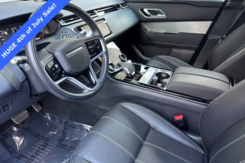 Land Rover Range Rover Velar Vehicle Full-screen Gallery Image 10