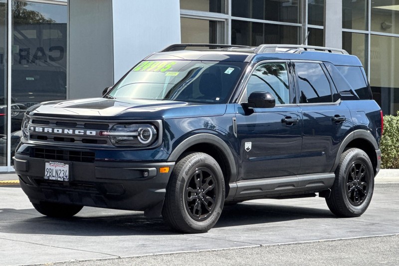 Ford Bronco Sport Vehicle Full-screen Gallery Image 09