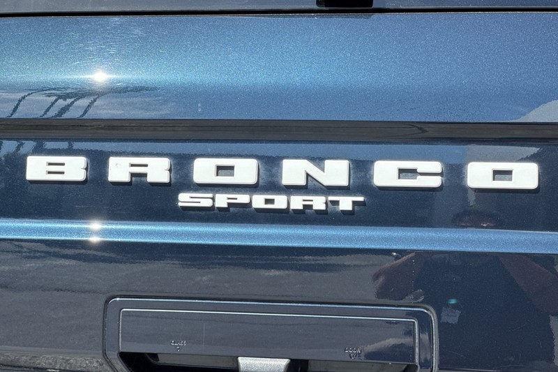 Ford Bronco Sport Vehicle Full-screen Gallery Image 27