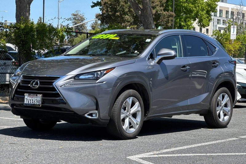 Lexus NX Vehicle Full-screen Gallery Image 08