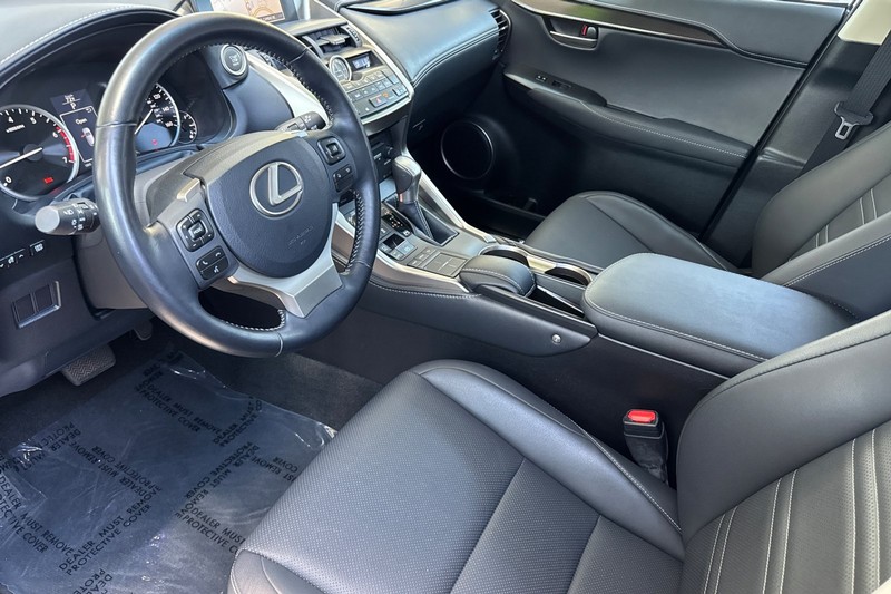 Lexus NX Vehicle Full-screen Gallery Image 10