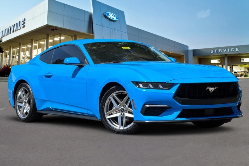 Ford Mustang Vehicle Full-screen Gallery Image 02