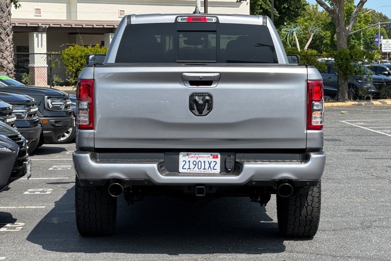 Ram 1500 Vehicle Full-screen Gallery Image 05