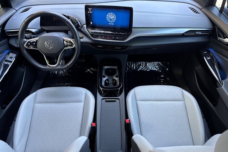 Volkswagen ID.4 Vehicle Full-screen Gallery Image 13