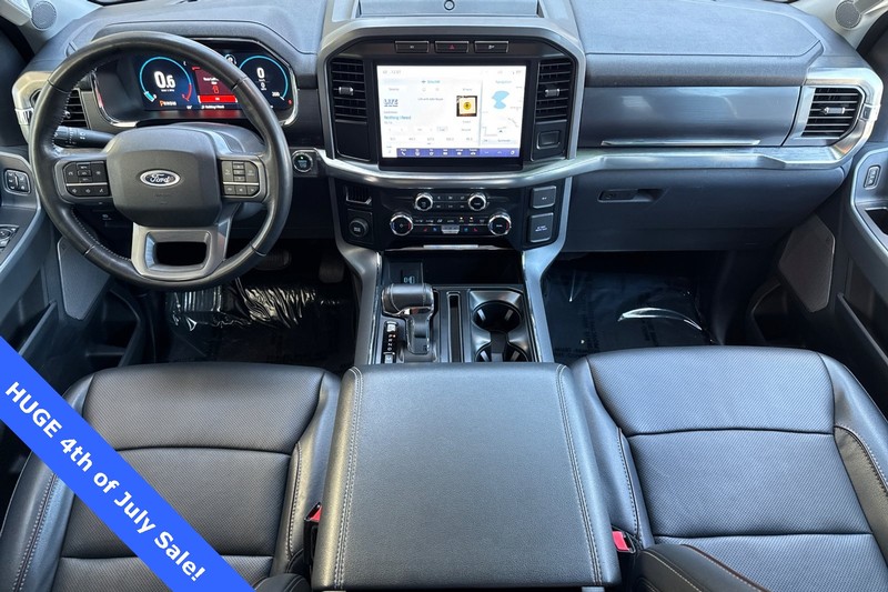 Ford F-150 Vehicle Full-screen Gallery Image 14