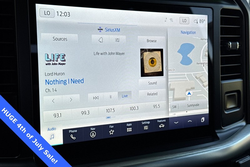 Ford F-150 Vehicle Full-screen Gallery Image 18