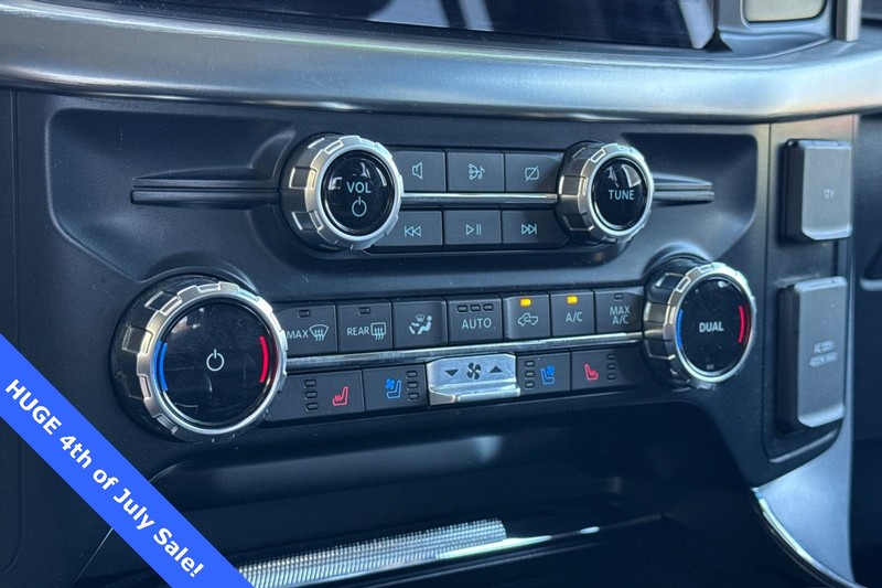Ford F-150 Vehicle Full-screen Gallery Image 21