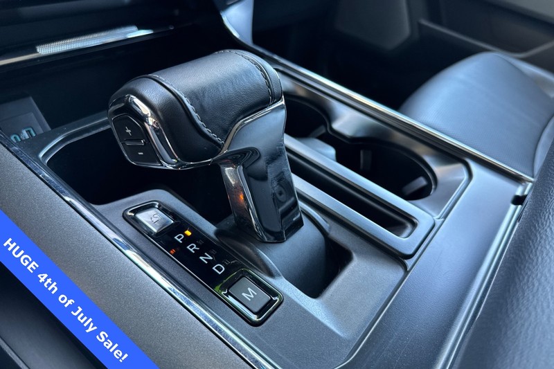 Ford F-150 Vehicle Full-screen Gallery Image 22