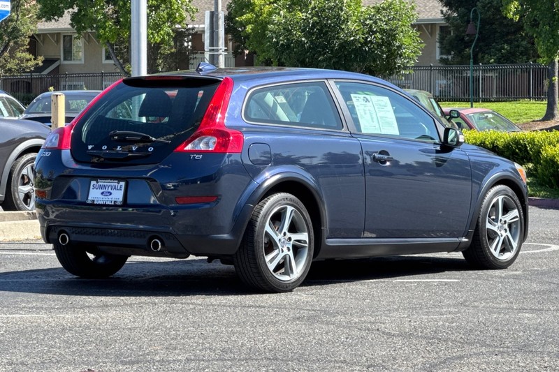 Volvo C30 Vehicle Full-screen Gallery Image 04