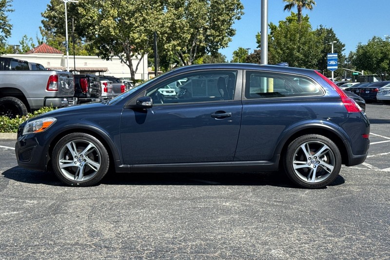 Volvo C30 Vehicle Full-screen Gallery Image 07