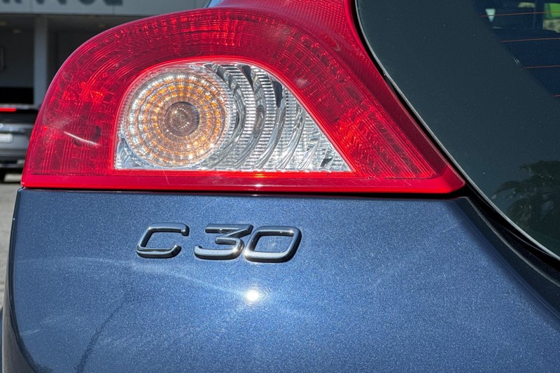 Volvo C30 Vehicle Full-screen Gallery Image 24