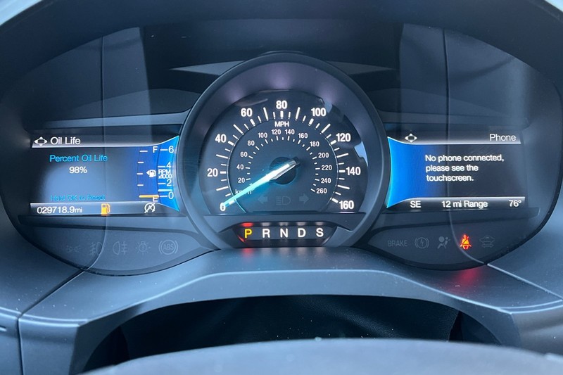 Ford Edge Vehicle Full-screen Gallery Image 25