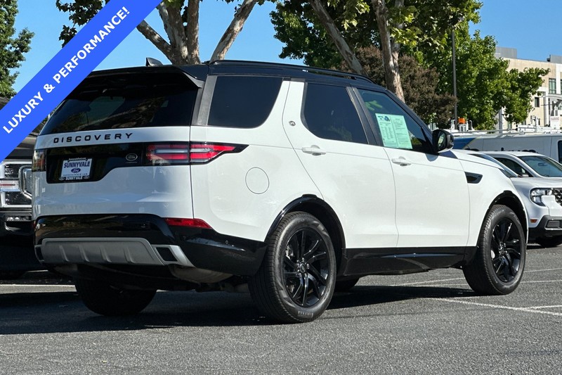 Land Rover Discovery Vehicle Full-screen Gallery Image 04