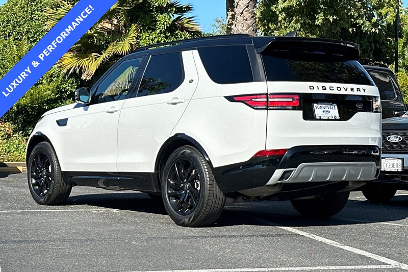 Land Rover Discovery Vehicle Full-screen Gallery Image 06