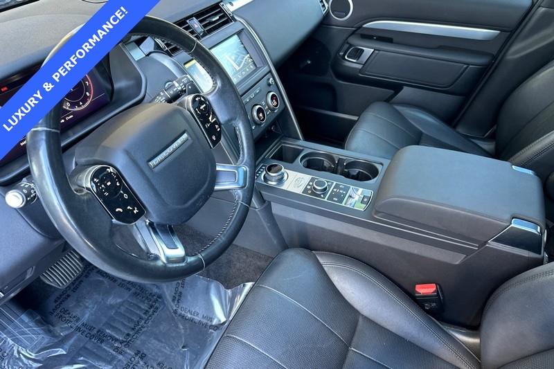 Land Rover Discovery Vehicle Full-screen Gallery Image 10