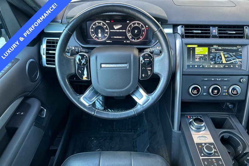 Land Rover Discovery Vehicle Full-screen Gallery Image 14
