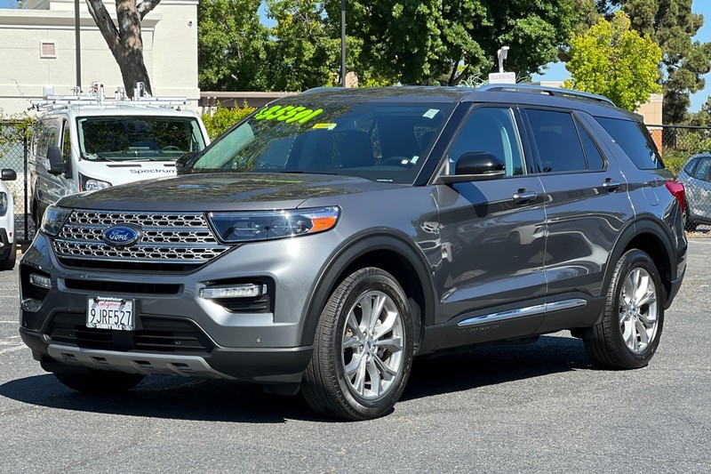Ford Explorer Vehicle Full-screen Gallery Image 09