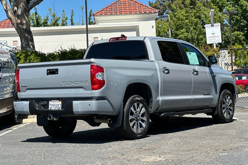 Toyota Tundra 4WD Vehicle Full-screen Gallery Image 04