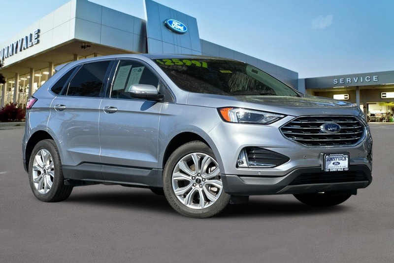 Ford Edge Vehicle Full-screen Gallery Image 02
