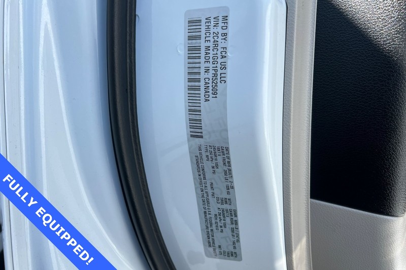 Chrysler Pacifica Vehicle Full-screen Gallery Image 30